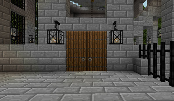 imagen donde vemos una puerta de Minecraft de 3x3 bloques, que añade este mod.